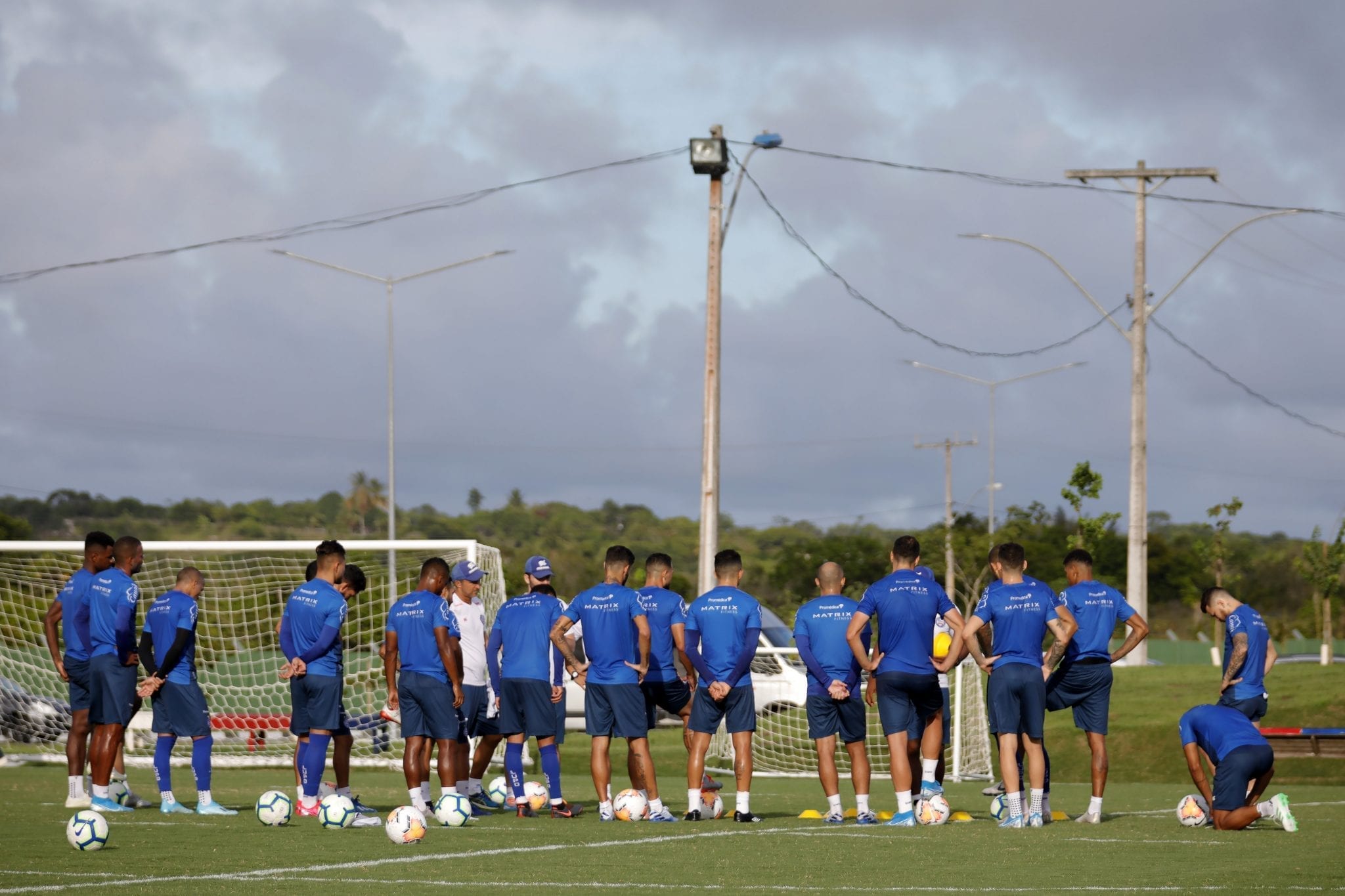 Bahia inicia preparação para enfrentar o Nacional-PAR