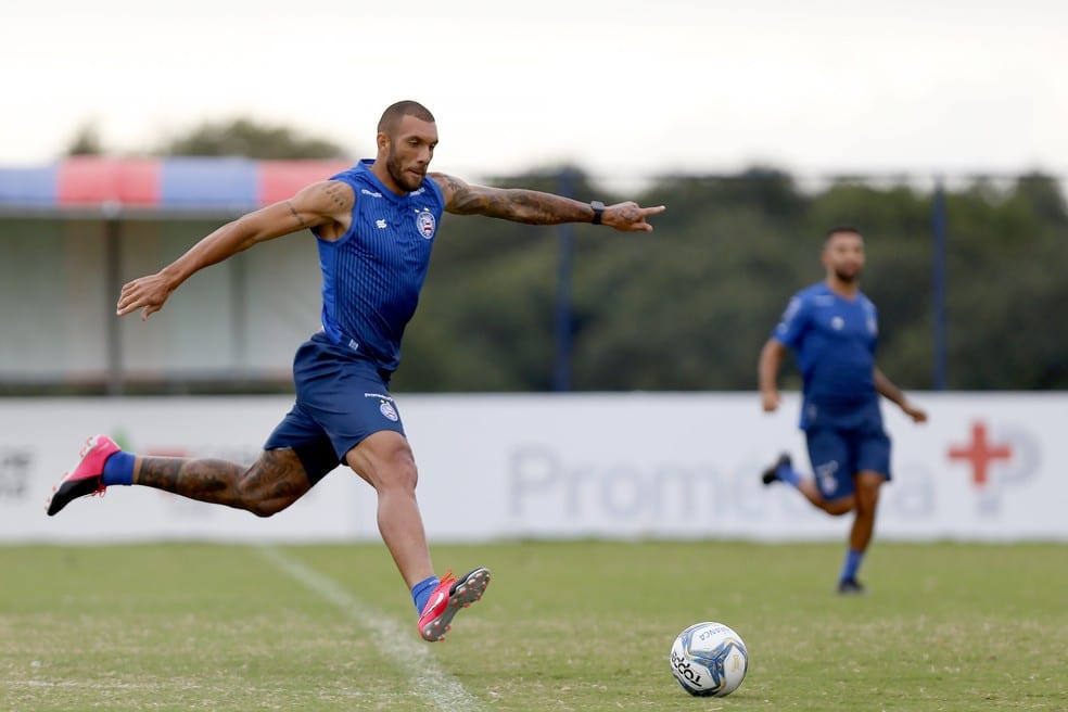 Ex-Bahia, atacante Fernandão acerta com o Goiás