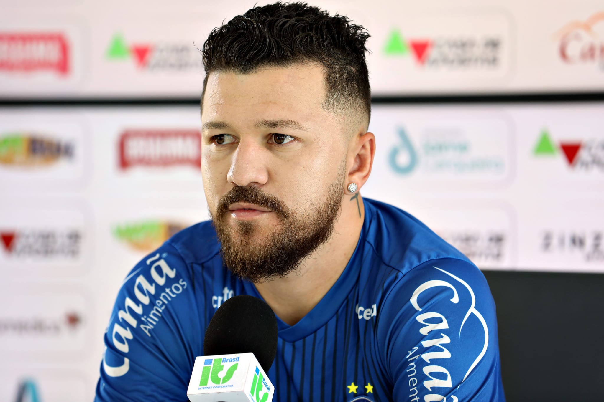 “Clássico não se joga, se vence, diz Rossi sobre BA-VI