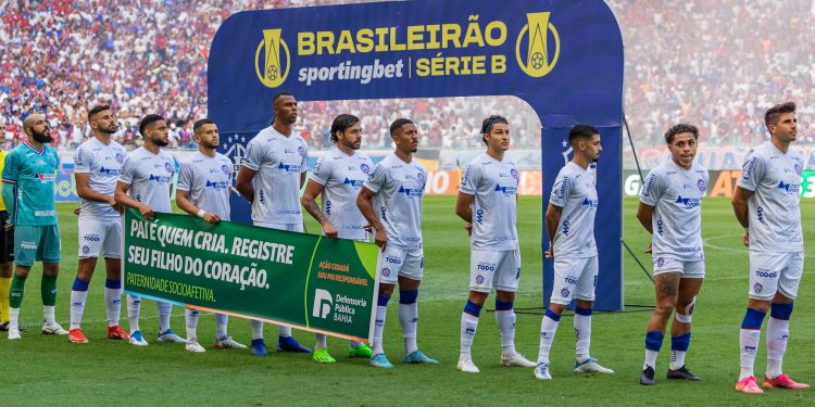 Após triunfo contra o Vasco, Bahia tem 94,4% de chance de acesso, afirma UFMG