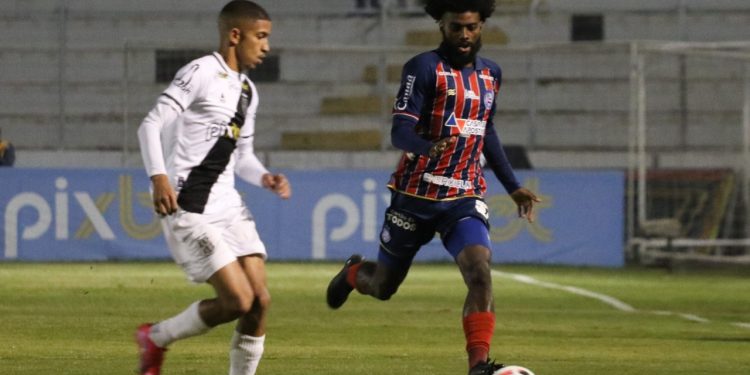 Luiz Henrique recebe terceiro cartão amarelo e não enfrenta o Tombense