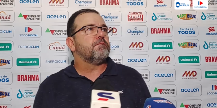 Enderson explica mudanças na equipe contra o Sport e lamenta mais uma derrota fora de casa