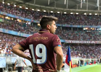 Mugni comemora gol e assistência contra o Tombense e projeta recuperação do Bahia jogando fora de casa