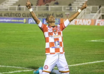 Próximo adversário do Bahia, Tombense vence e se aproxima do G-4