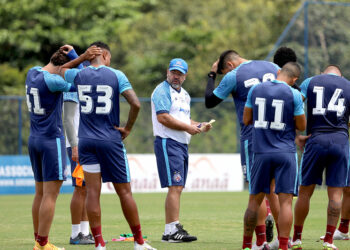 Bahia se reapresenta no CT Evaristo de Macedo e inicia preparação para enfrentar a Chapecoense