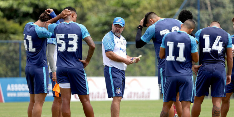 Bahia se reapresenta no CT Evaristo de Macedo e inicia preparação para enfrentar a Chapecoense