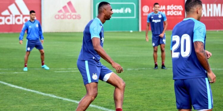 Bahia faz último treino e encerra preparação para enfrentar o Grêmio