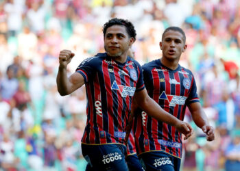 Com gol de Jacaré, Bahia vence o Brusque por 1 a 0 na Fonte Nova