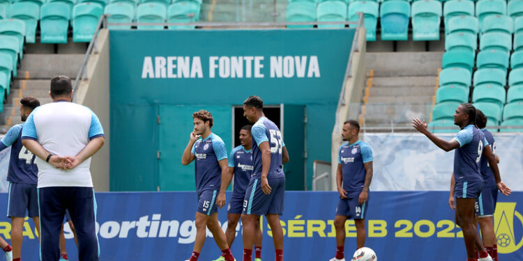 Com treino na fonte nova, Bahia encerra preparação para enfrentar o Vila Nova