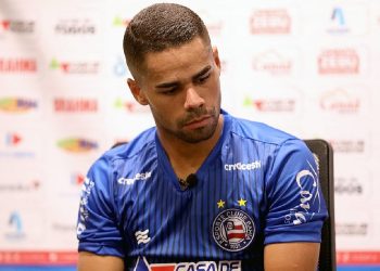 Fora dos planos, atacante Raí Nascimento se despede do Bahia nas redes sociais