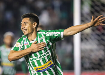 Oscar Ruiz, Lucas Araújo, Gustavo Henrique… Bahia analisa situação de jogadores que retornam de empréstimo