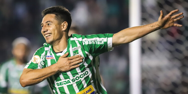 Oscar Ruiz, Lucas Araújo, Gustavo Henrique… Bahia analisa situação de jogadores que retornam de empréstimo