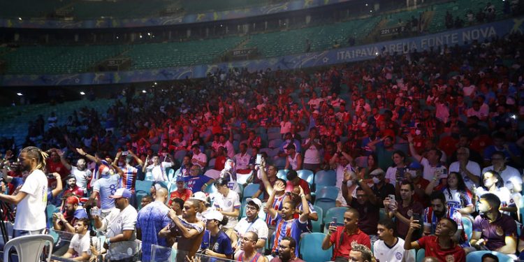 Sócios aprovam adequação de estatuto do Bahia para criação da SAF