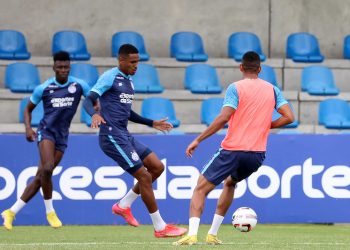 Bahia faz único treino e encerra preparação para enfrentar o Jacobinense