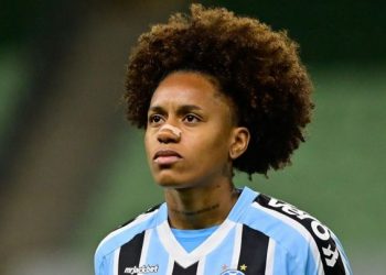 Futebol feminino: Bahia anuncia contratação da volante Thiellen, ex-Grêmio