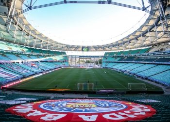 Governador Jerônimo Rodrigues fala sobre retirada das cadeiras do setor norte: “Não foi pautado ainda”