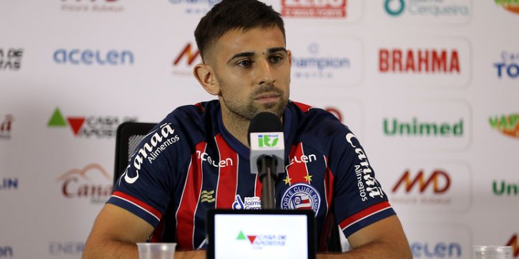 Nicolás Acevedo é regularizado e pode estrear contra o Jacuipense