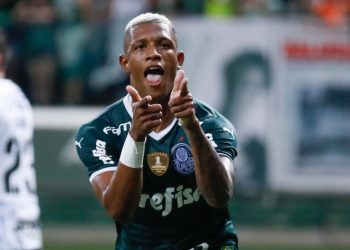 Palmeiras acerta venda do volante Danilo por R$ 113 milhões; Bahia deixa de ganhar ‘bolada’
