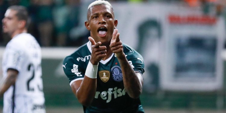 Palmeiras acerta venda do volante Danilo por R$ 113 milhões; Bahia deixa de ganhar ‘bolada’