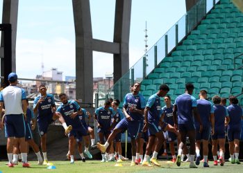 Sem moleza, elenco do Bahia treina na Fonte Nova em dia de jogo contra o Atlético-BA