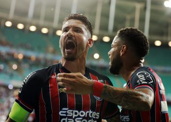 Everaldo comemora gols contra o Bahia de Feira: “Foi importante vencer e classificar”