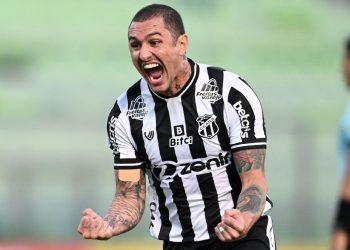 Ex-Bahia, meia Vina acerta com outro clube da série A