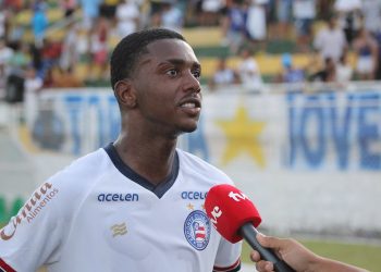 Roger Gabriel se torna o jogador mais novo a atuar profissionalmente pelo Bahia