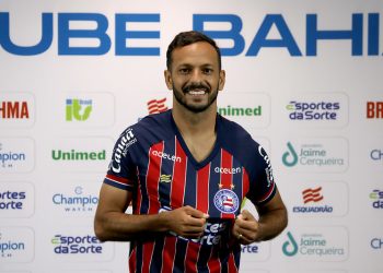 Regularizado, Yago Felipe se coloca à disposição para enfrentar a Jacuipense