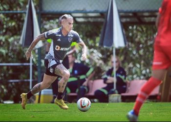 Bahia procura Atlético-MG pelo atacante Eduardo Vargas