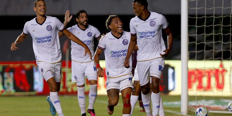 Bahia atropela o Jacuipense, vence por 4 a 1 e garante vaga na segunda fase da Copa do Brasil