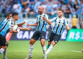 Thaciano é liberado pelo Grêmio e viaja para assinar com o Bahia