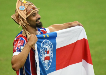 Bahia negocia retorno do meia Thaciano, do Grêmio