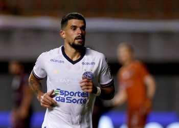 Cauly comemora classificação na Copa do Brasil e primeiro gol pelo Bahia: ‘Muito feliz’