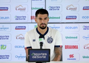 Cauly fala sobre cobrança da torcida e adaptação ao futebol brasileiro