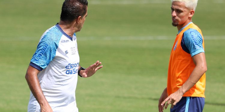 Confira a provável escalação do Bahia para enfrentar o Vitória na Fonte Nova