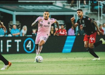 Alvo do Bahia, volante Gregore sofre lesão grave nos EUA e negociações devem ser encerradas