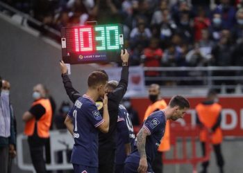 International Board estuda novas regras para impedimento e cronômetro parado no futebol