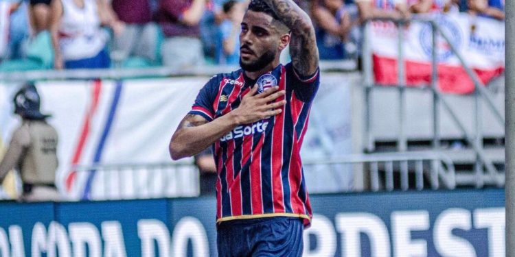 Matheus Bahia completa 100 jogos pelo profissional do Bahia