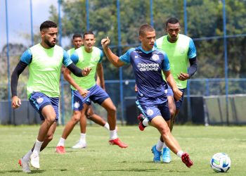 Meia Patrick Verhon recebe sondagens de clubes da Itália e do Japão, diz site