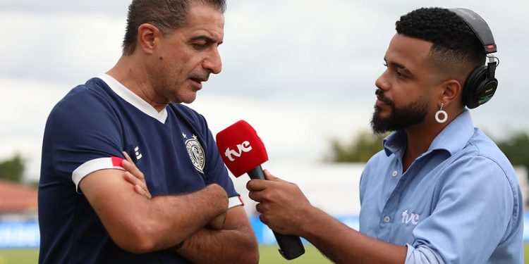 Paiva elogia atuação do Bahia e analisa empate contra o Jacuipense