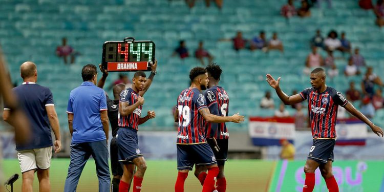 Paiva projeta título do Nordestão em 2024: ‘Prometo que vamos devolver essa Copa do Nordeste’