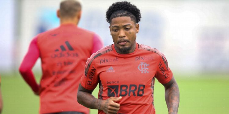 Negociações entre Bahia e Flamengo avançam, mas Marinho recusa 1º oferta salarial