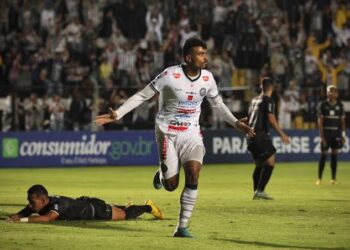 Bahia fecha contratação do atacante Vinicius Mingotti, do Athletico-PR