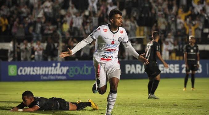 Bahia fecha contratação do atacante Vinicius Mingotti, do Athletico-PR