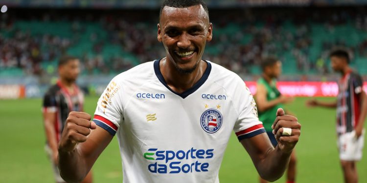 Bahia renova contrato do volante Rezende por mais duas temporadas