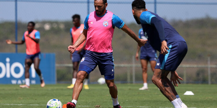Confira a provável escalação do Bahia para enfrentar o Botafogo nesta segunda