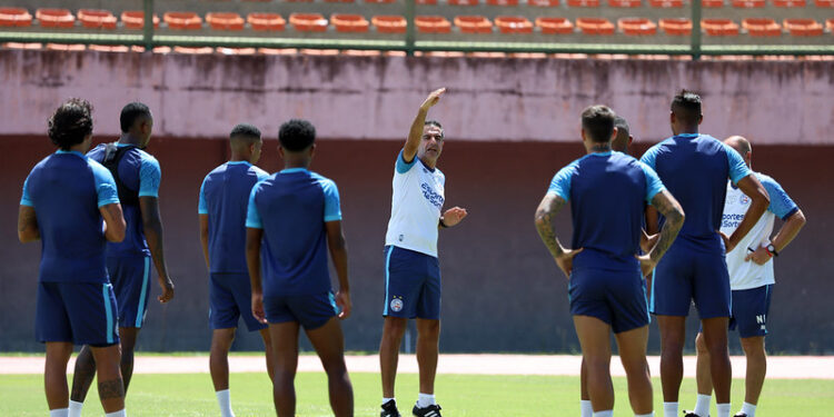 Em Pituaçu, Bahia faz último treino e encerra preparação para enfrentar o Vasco