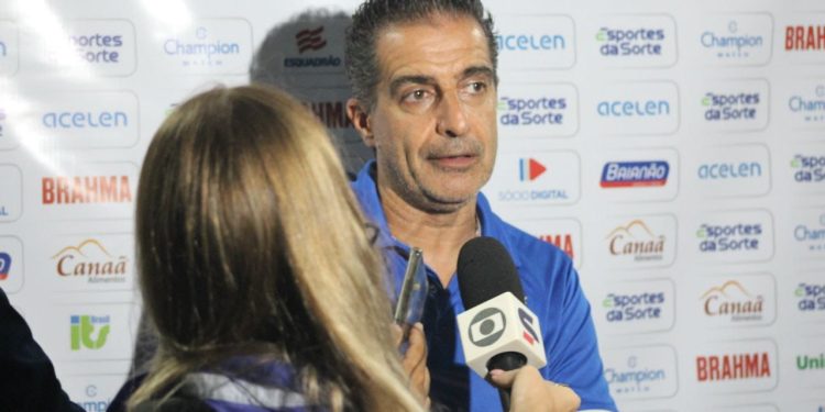 Paiva comemora triunfo e analisa ausência de Cauly