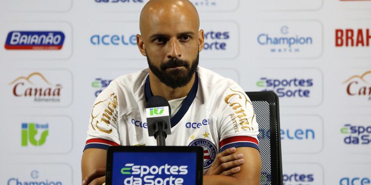 Thaciano fala sobre emoção em jogar com o apoio da torcida do Bahia