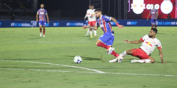 Bahia sai na frente, mas leva virada do Bragantino e perde na estreia do Brasileirão